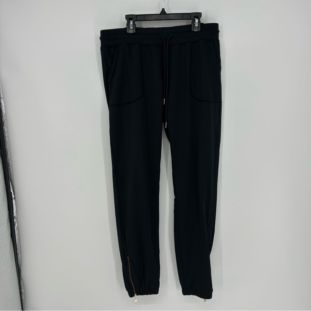 Women’s Zyia Black Jogger Pants